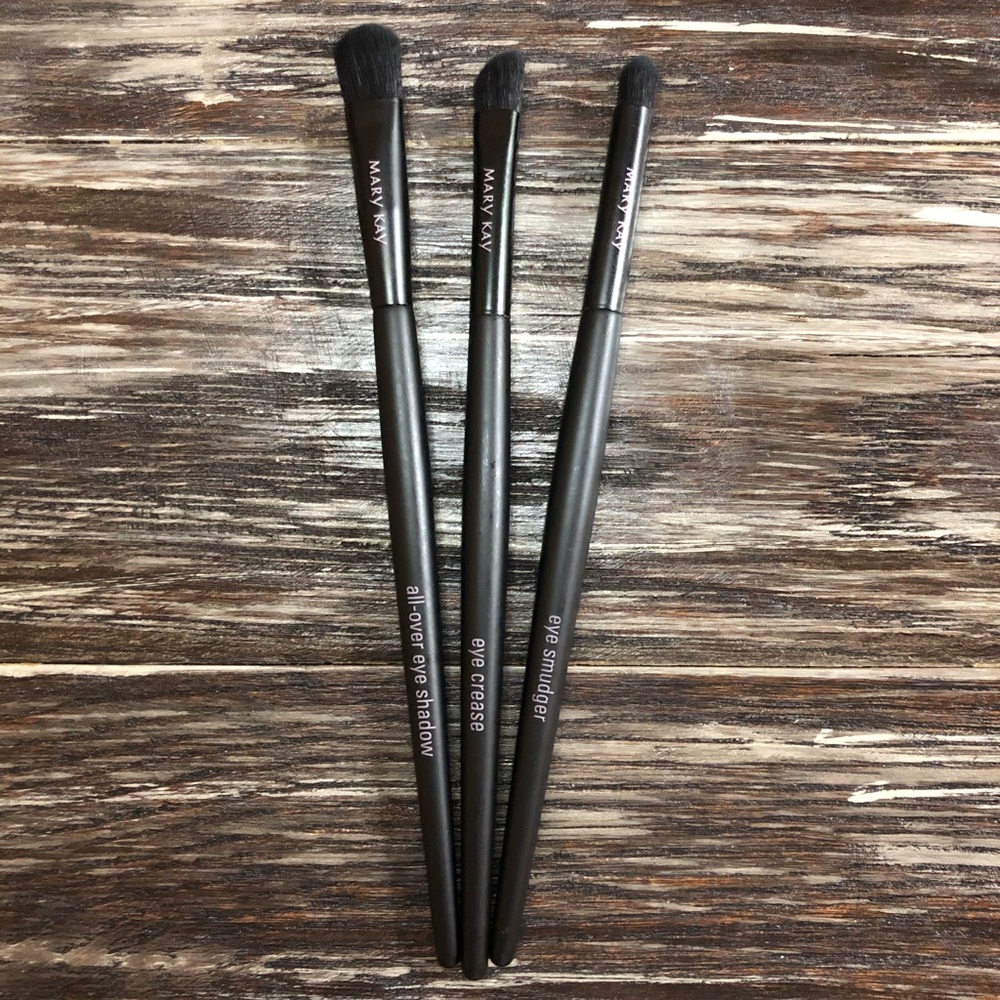 Mary Kay Set of 3 Eye Makeup Brushes 6